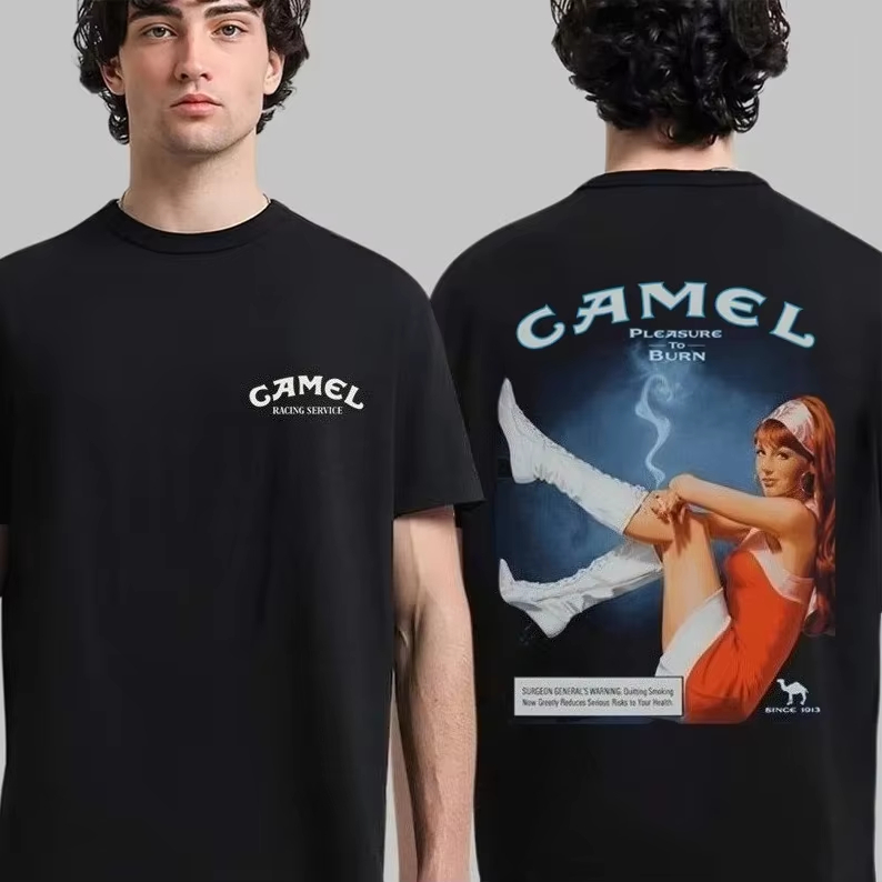 تي شيرت أبيض بتصميم إعلاني عتي - مراجعة Streetwear Brand Popular وسعره