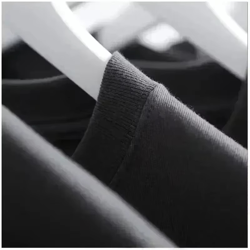 تي شيرت أبيض بطبعة برج باريس و - مراجعة Streetwear Brand In Paris وسعره