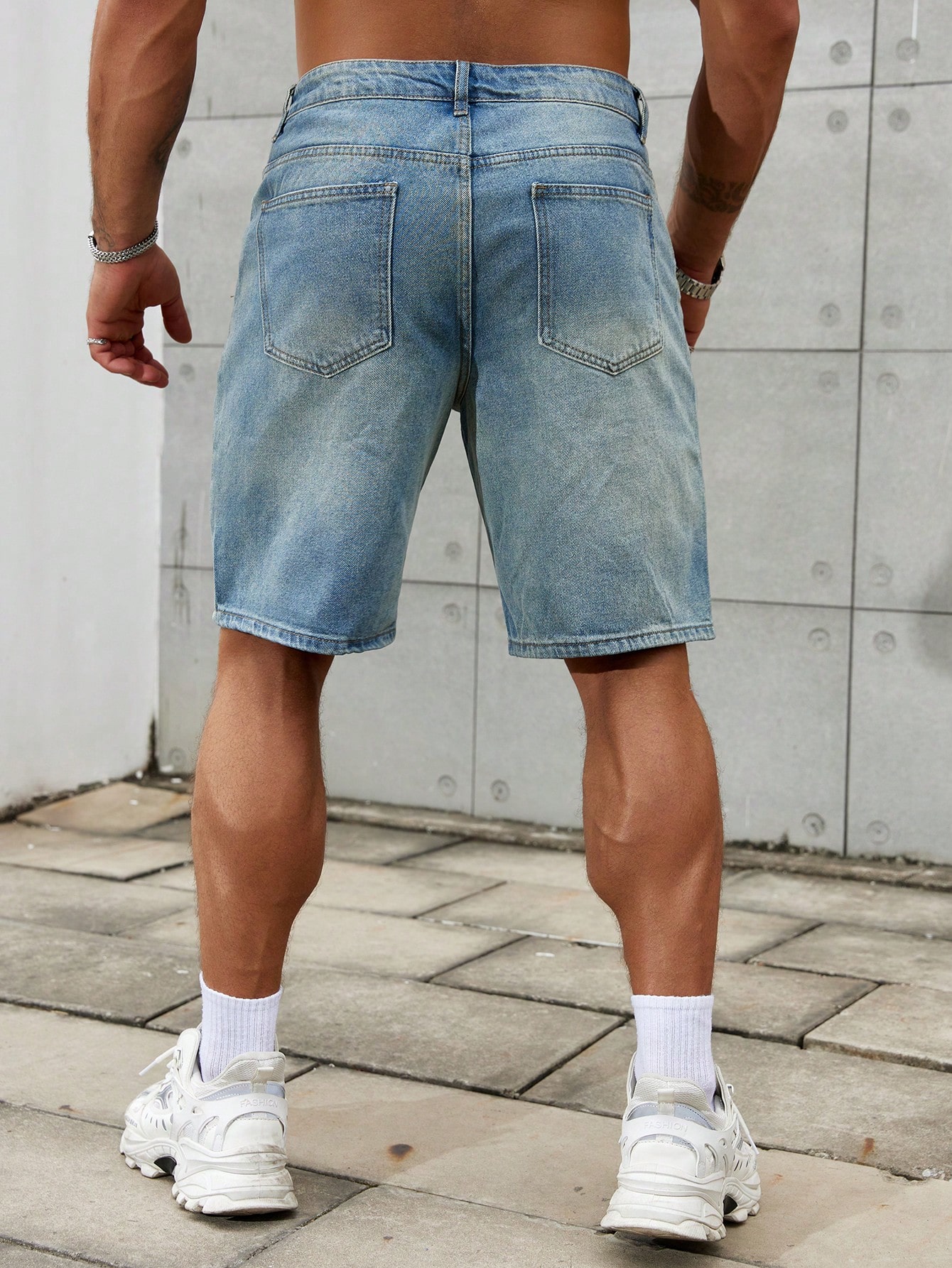 جينز قطني قصير ممزق للرجال ، د - مراجعة Streetwear Clothing Brand وسعره