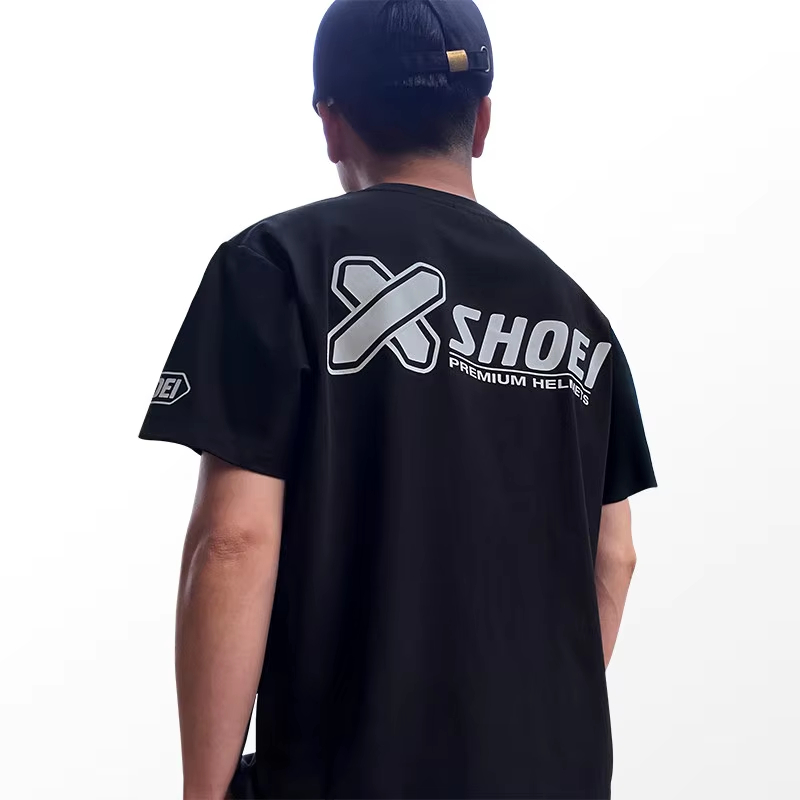 تي شيرت بتصميم خوذة السلامة 20 - مراجعة Streetwear Brands 2026 وسعره